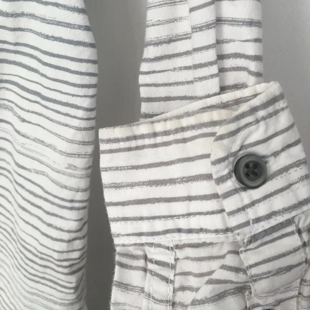The Children's Place Button Down Shirt Boys Size S 5/6 White Gray Stripes